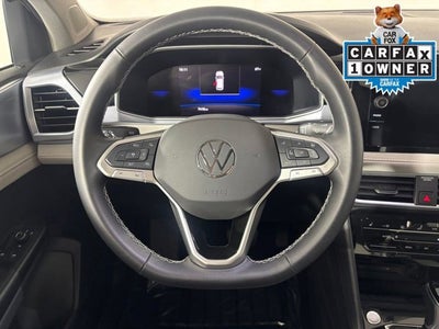 2025 Volkswagen Taos SE