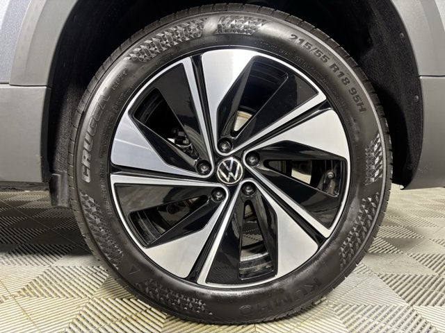 2026 Volkswagen Taos SE