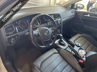 2017 Volkswagen Golf SEL