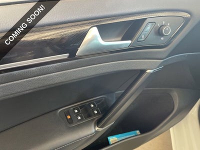 2017 Volkswagen Golf SEL