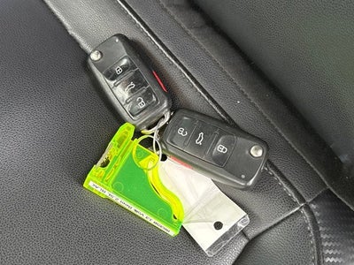 2013 Volkswagen Beetle Convertible 2.5L