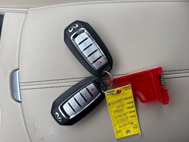 2023 INFINITI QX60 LUXE