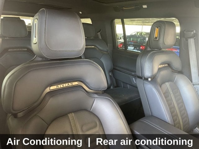 2025 Rivian R1S Adventure