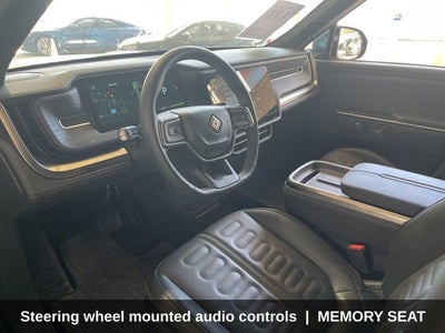 2025 Rivian R1S Adventure