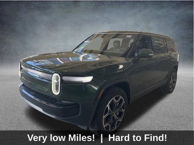 2025 Rivian R1S Adventure