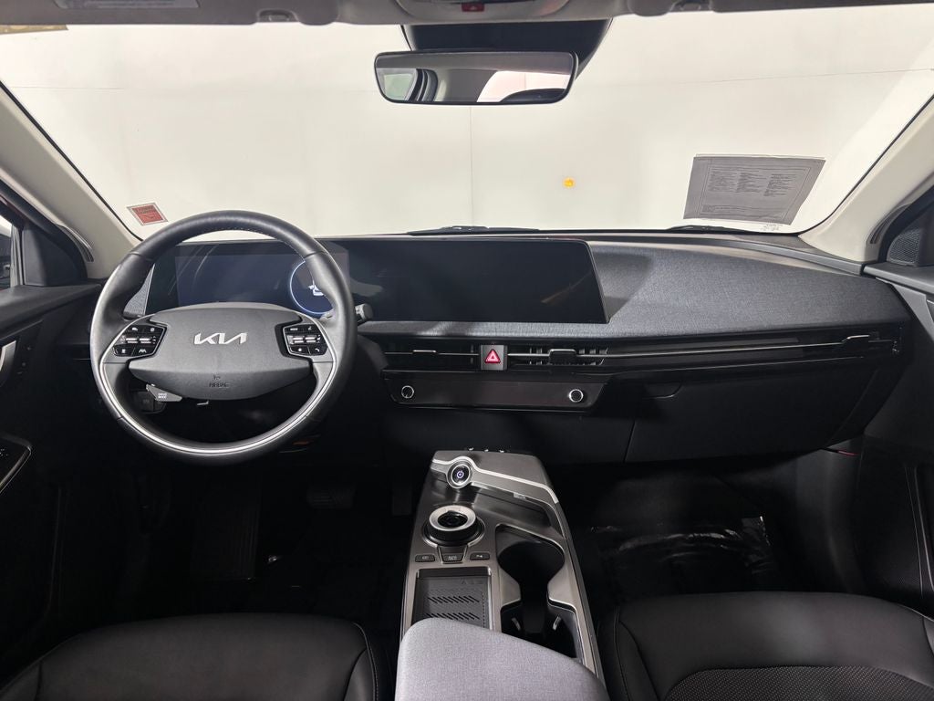 2024 Kia EV6 Light