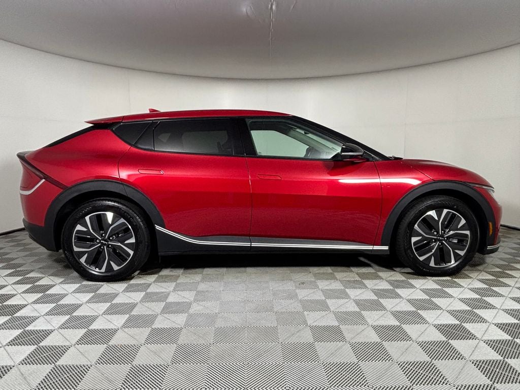 2024 Kia EV6 Light