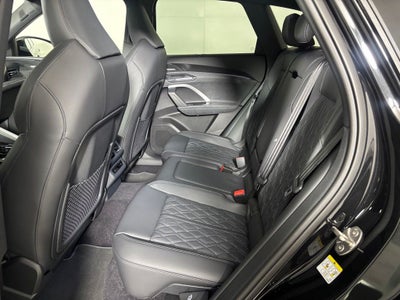2027 Audi Q6 e-tron Premium quattro