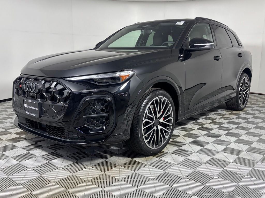 2027 Audi Q6 e-tron Premium quattro