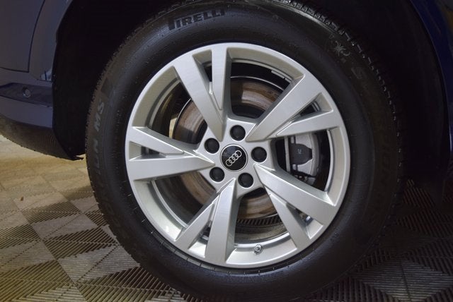 2025 Audi Q5 Premium