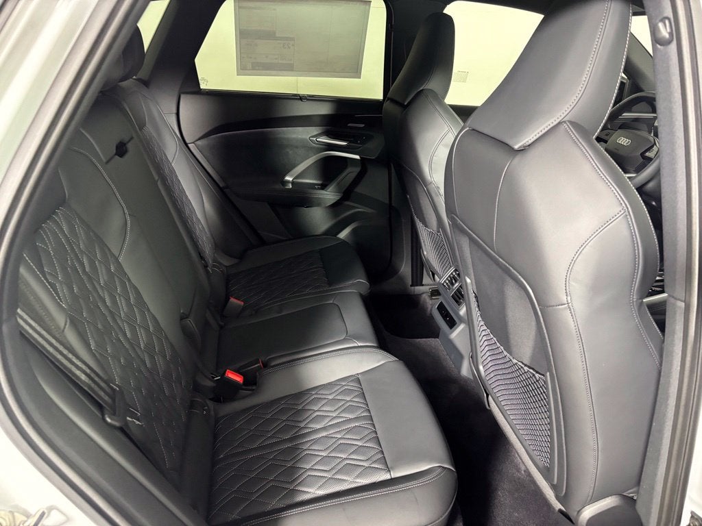 2026 Audi SQ5 Premium Plus quattro