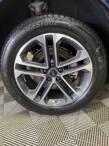 2025 Audi Q5 Premium Plus