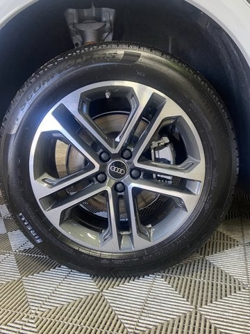 2025 Audi Q5 Premium Plus