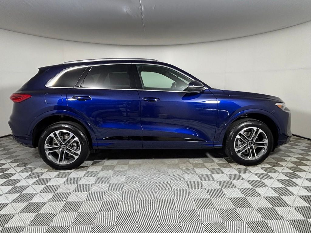 2026 Audi Q5 2.0T Premium Plus quattro
