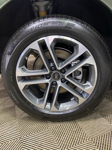 2025 Audi Q5 Premium Plus