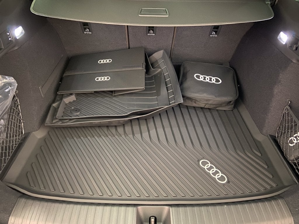 2027 Audi Q6 e-tron Prestige quattro