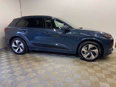 2027 Audi Q6 e-tron Prestige quattro