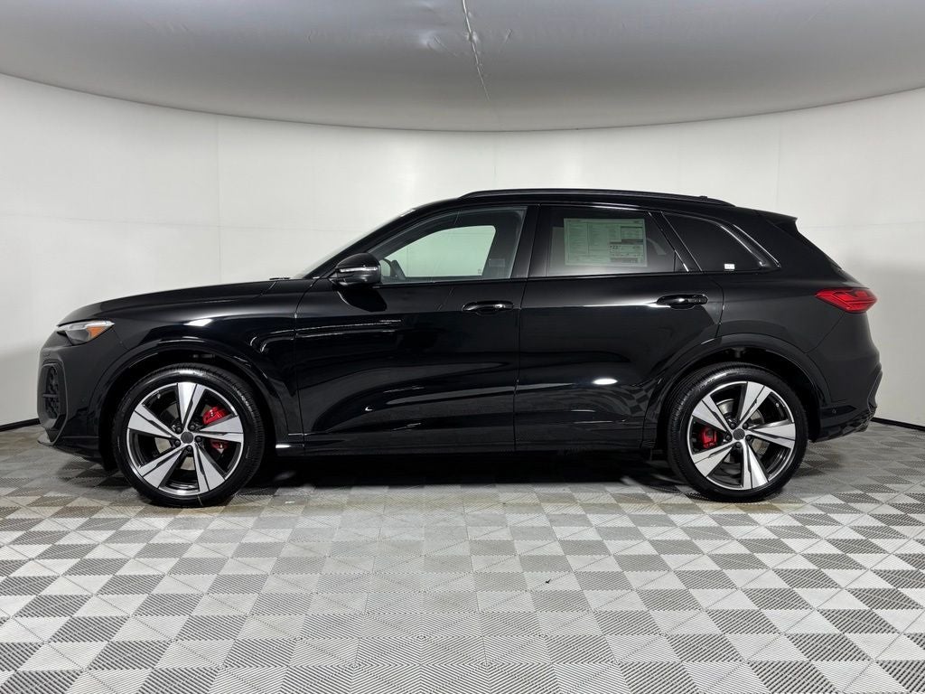 2026 Audi SQ5 Prestige quattro