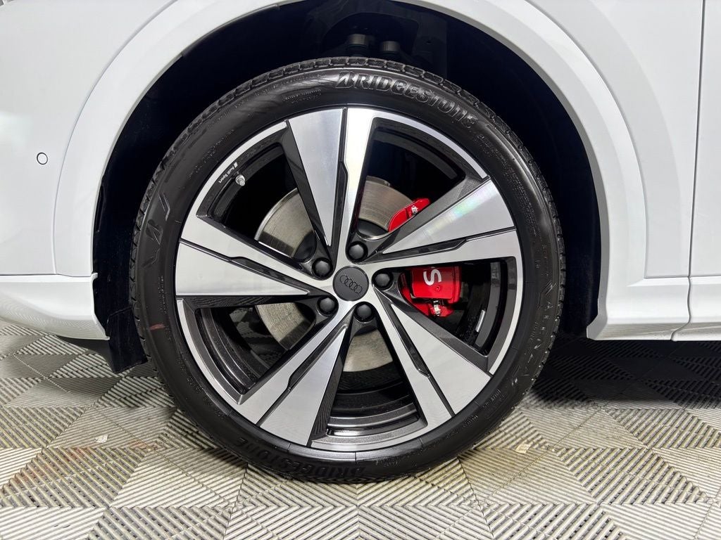 2026 Audi SQ5 Prestige quattro