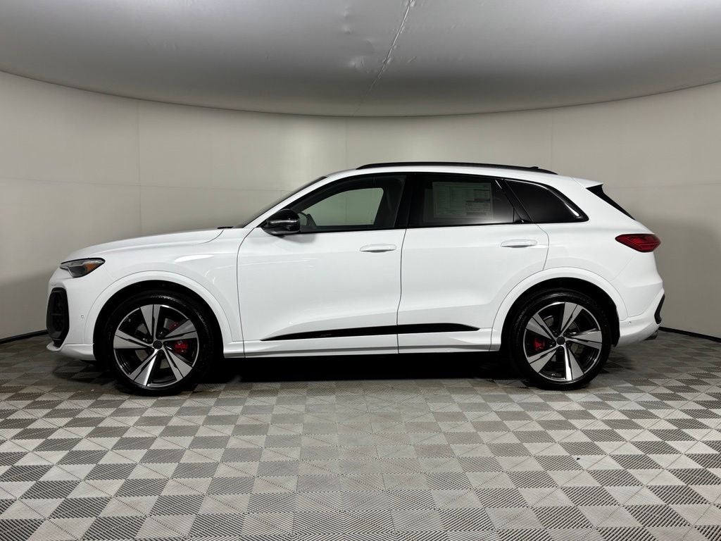 2026 Audi SQ5 Prestige quattro