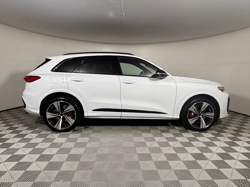 2026 Audi SQ5 Prestige quattro