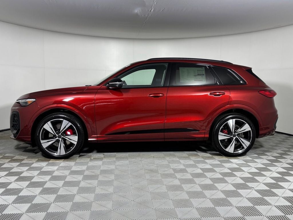 2026 Audi SQ5 Prestige quattro