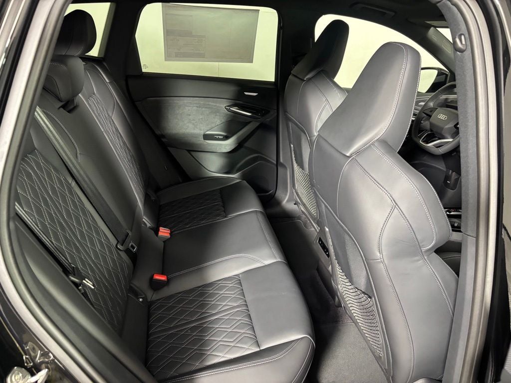 2027 Audi SQ6 e-tron Premium Plus quattro