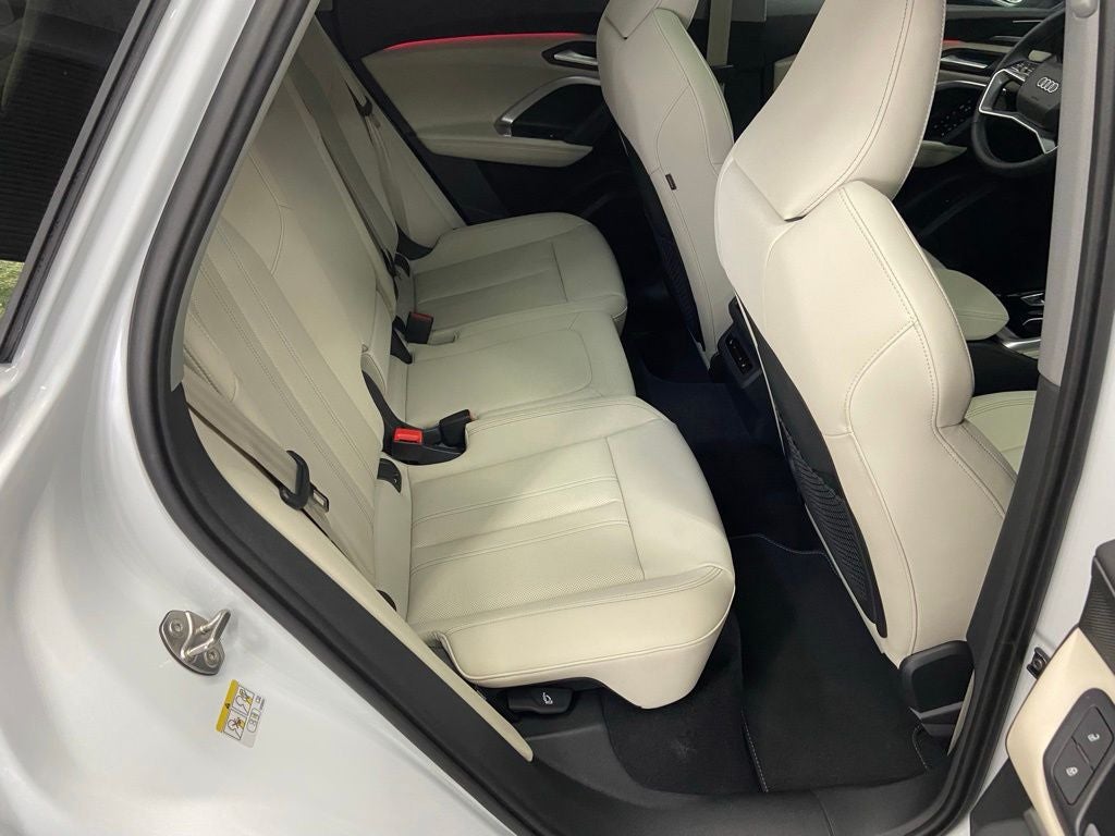 2026 Audi Q5 2.0T Prestige quattro