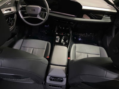 2027 Audi Q6 e-tron Premium Plus quattro