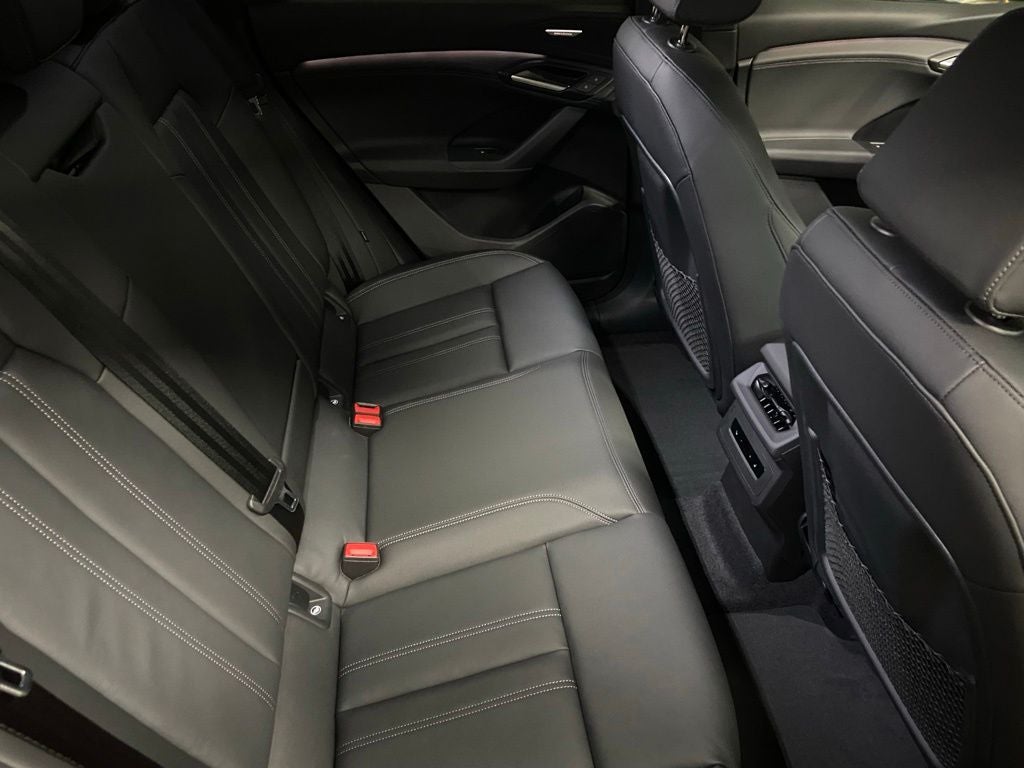 2027 Audi Q6 e-tron Premium Plus quattro