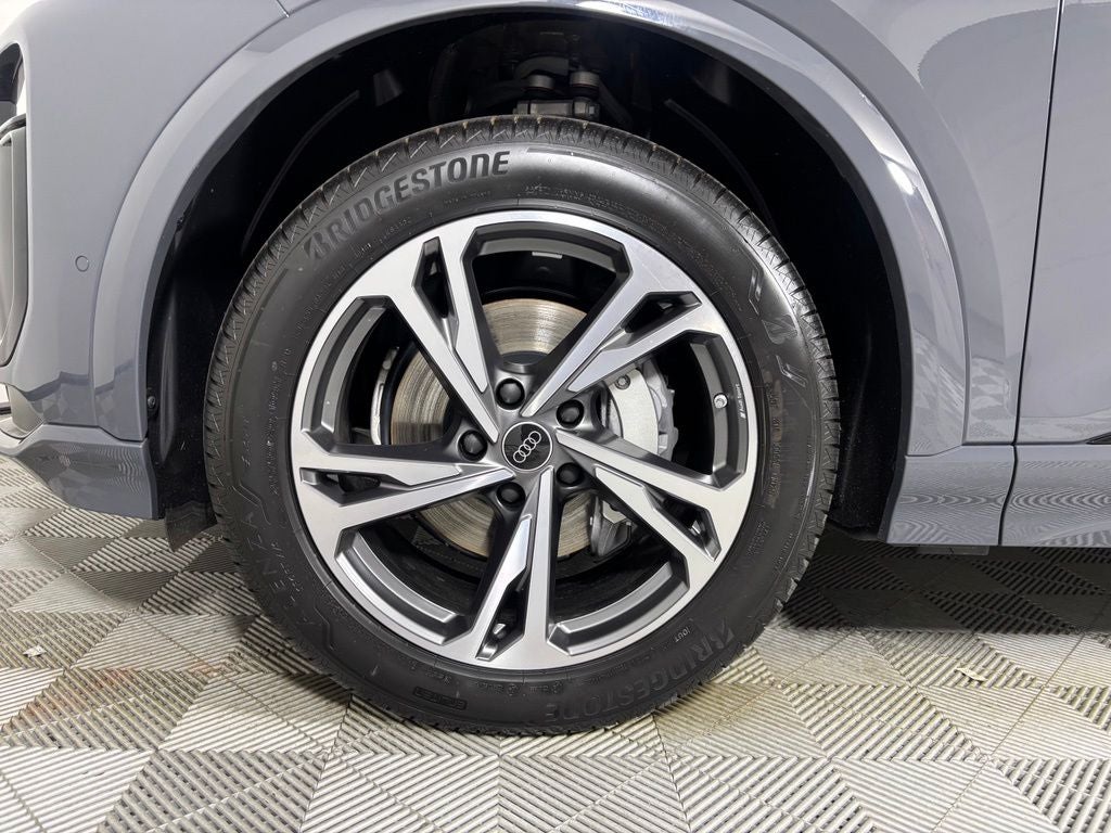 2027 Audi Q6 e-tron Premium Plus quattro