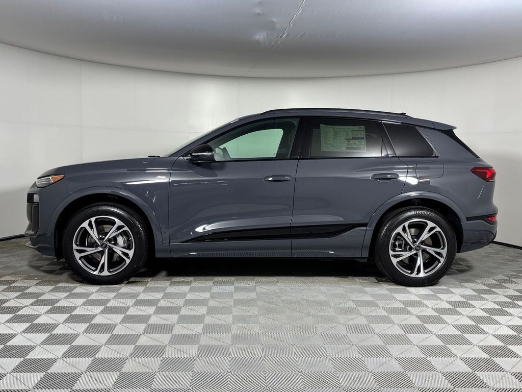 2027 Audi Q6 e-tron Premium Plus quattro