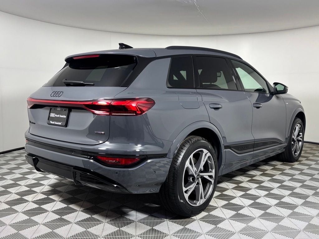2027 Audi Q6 e-tron Premium Plus quattro
