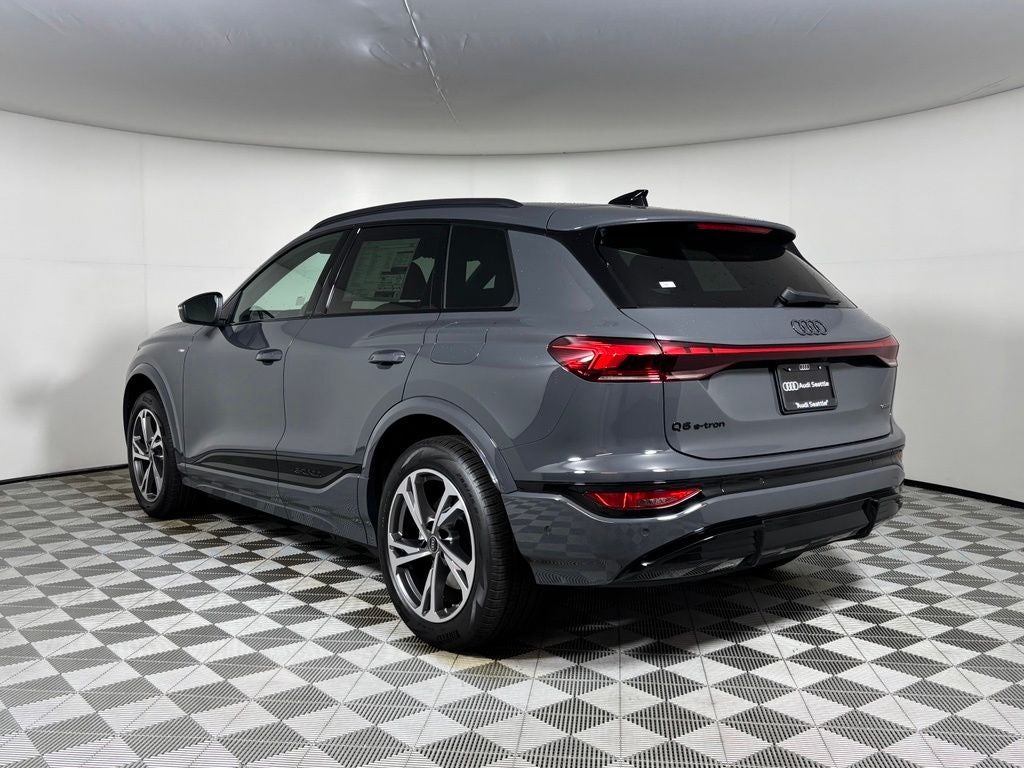 2027 Audi Q6 e-tron Premium Plus quattro