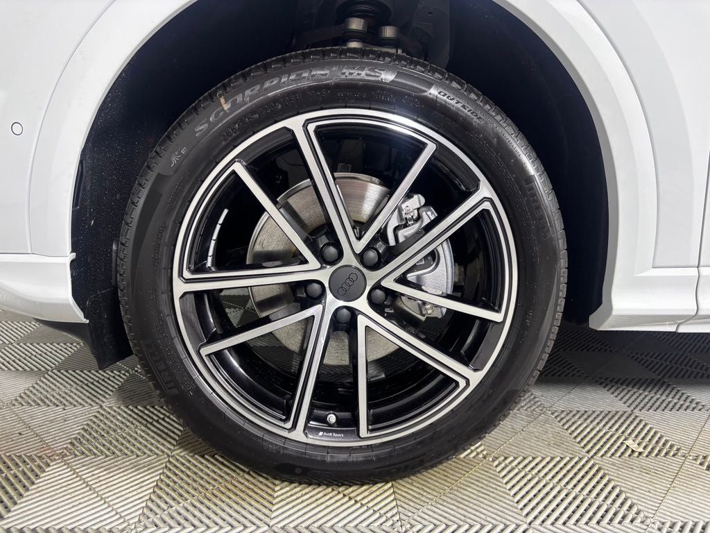 2026 Audi Q5 2.0T Premium Plus quattro