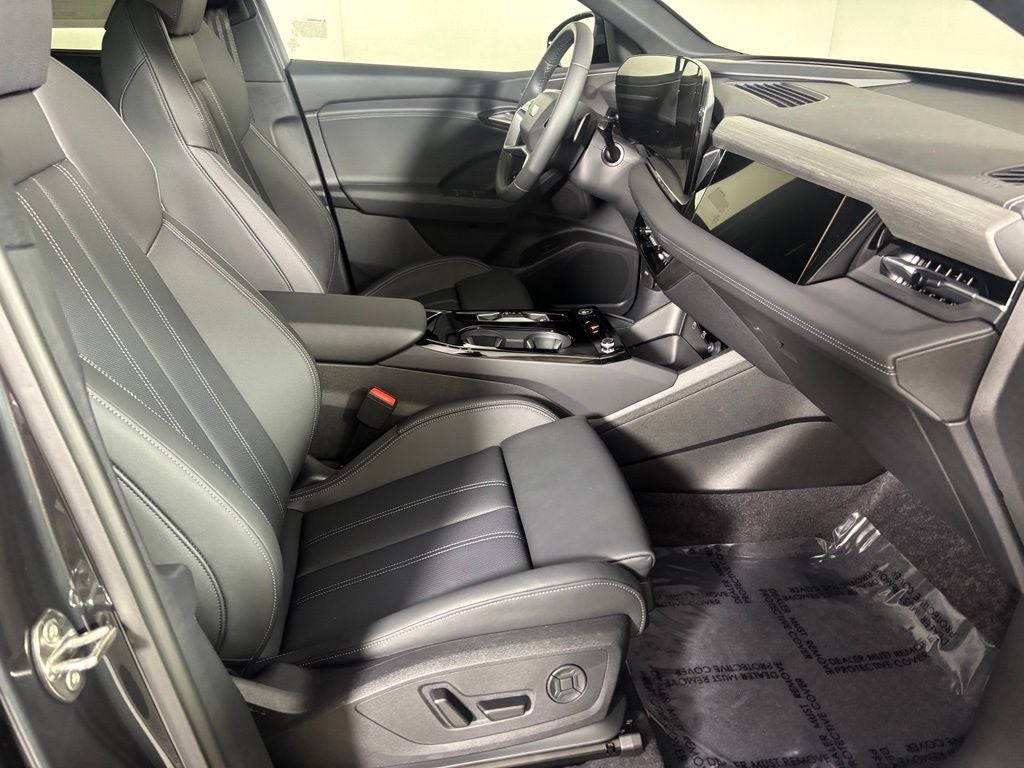2027 Audi Q6 e-tron Prestige quattro