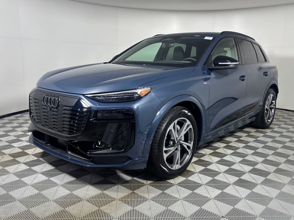 2027 Audi Q6 e-tron Prestige quattro