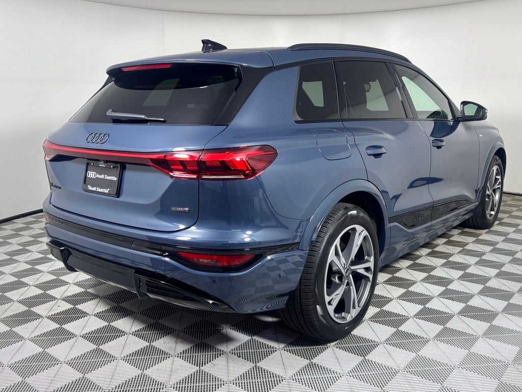 2027 Audi Q6 e-tron Prestige quattro