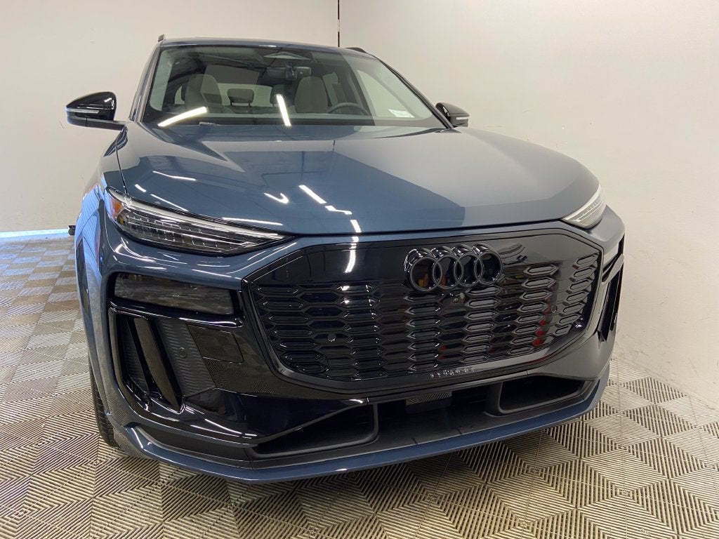 2027 Audi Q6 e-tron Prestige quattro