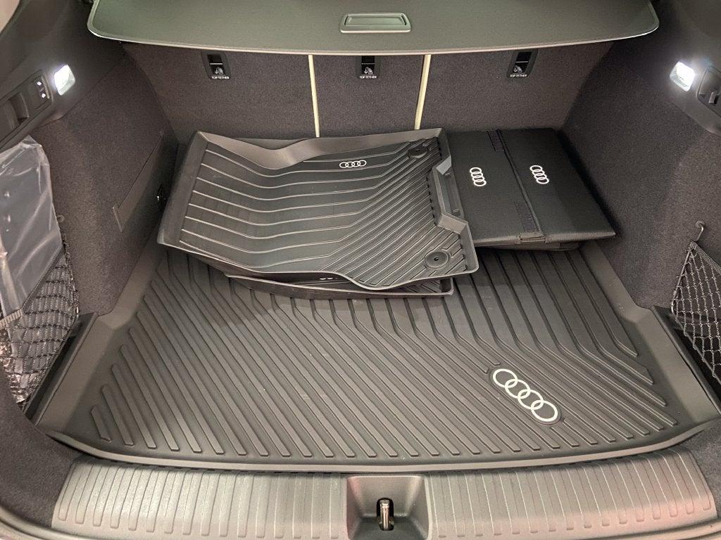 2027 Audi Q6 e-tron Prestige quattro