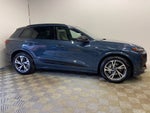2027 Audi Q6 e-tron Prestige quattro