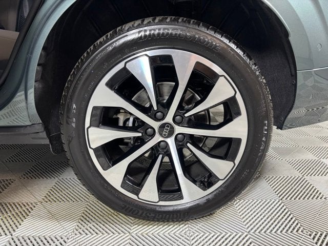 2026 Audi Q3 S line