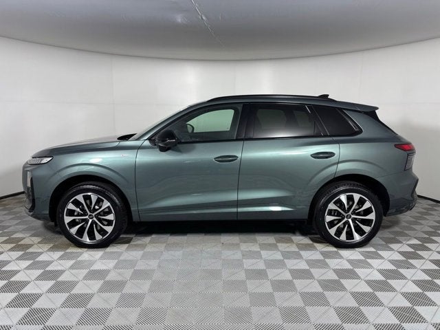 2026 Audi Q3 S line