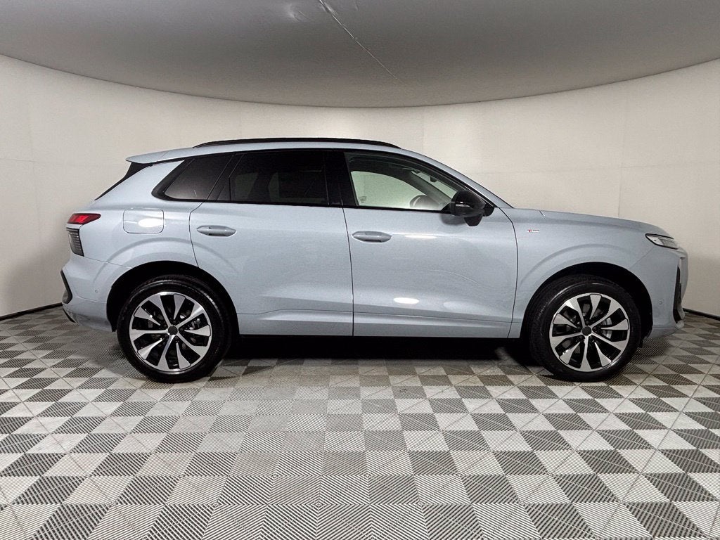 2026 Audi Q3 S line quattro