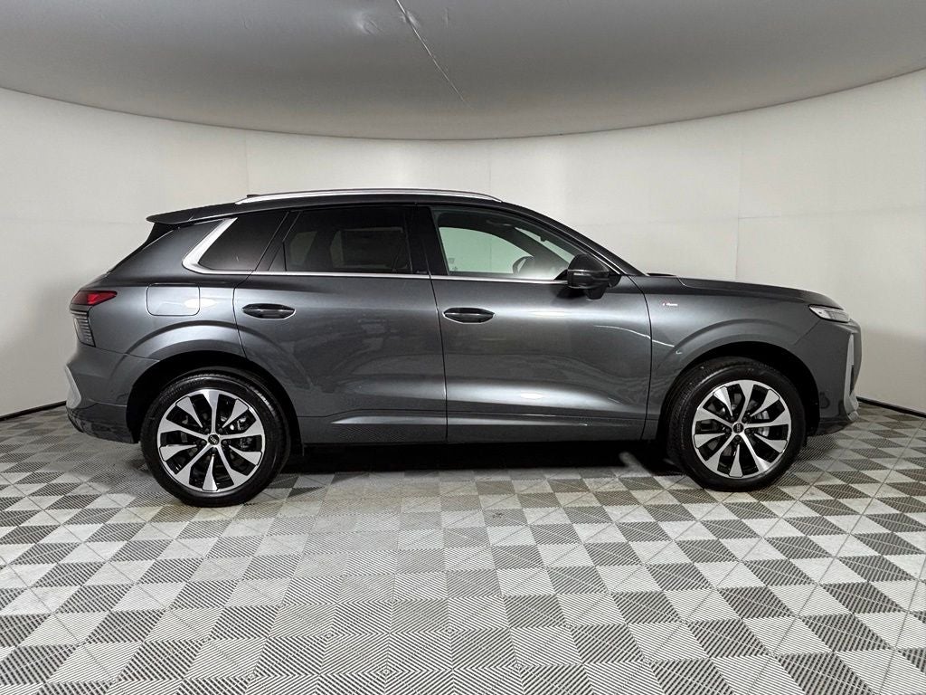 2026 Audi Q3 S line quattro