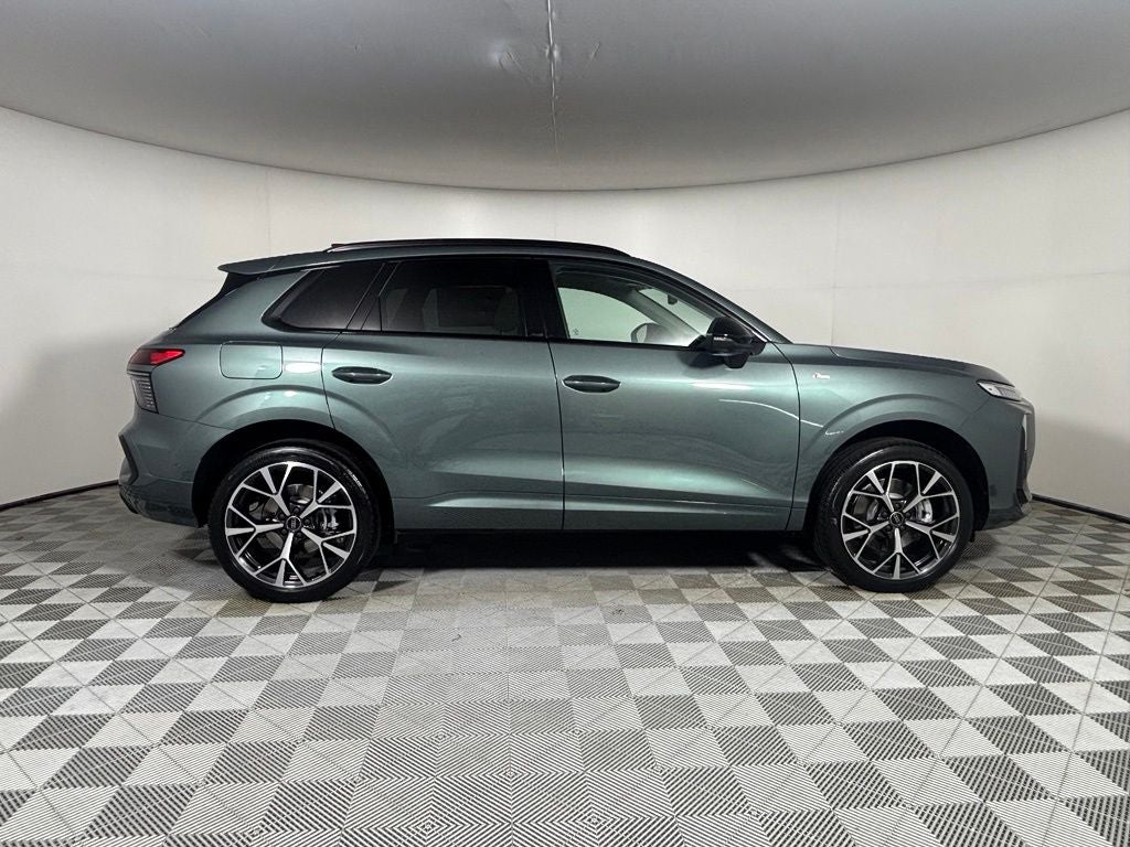 2026 Audi Q3 S line quattro