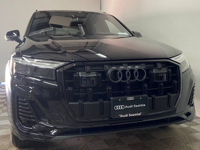 2026 Audi Q7 Premium