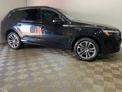 2026 Audi Q7 Premium