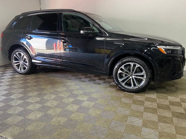 2026 Audi Q7 Premium