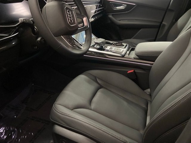 2026 Audi Q7 Premium